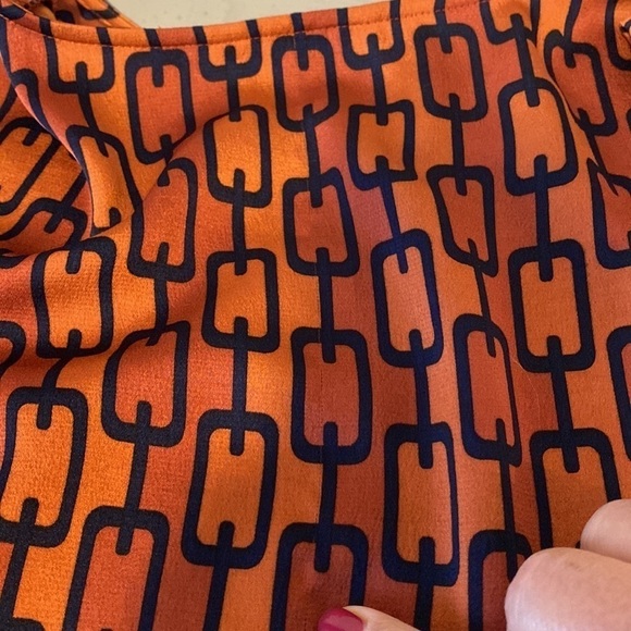 Express capped sleeve blouse. - Picture 7 of 8